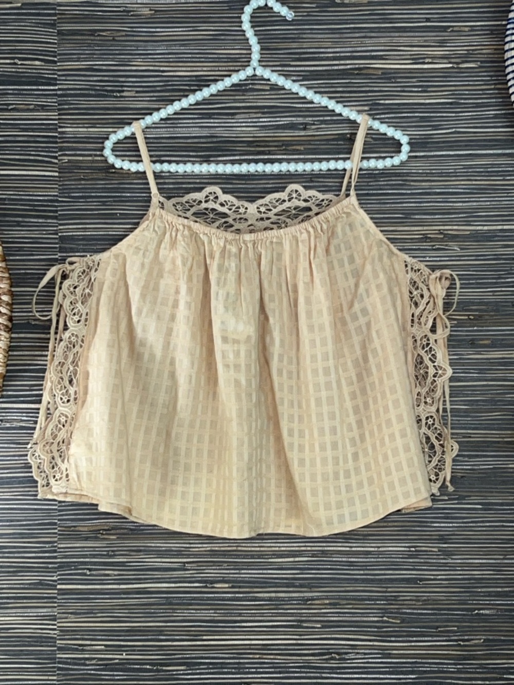 American Eagle Peach Tan Gingham Crochet Lace Side Tie Tank Top Shirt Size S - Picture 7 of 15